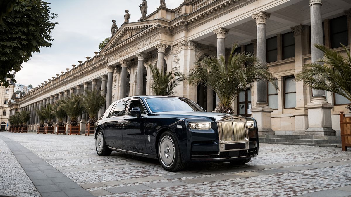 Omlazený Rolls-Royce Phantom měl evropskou premiéru v Karlových Varech